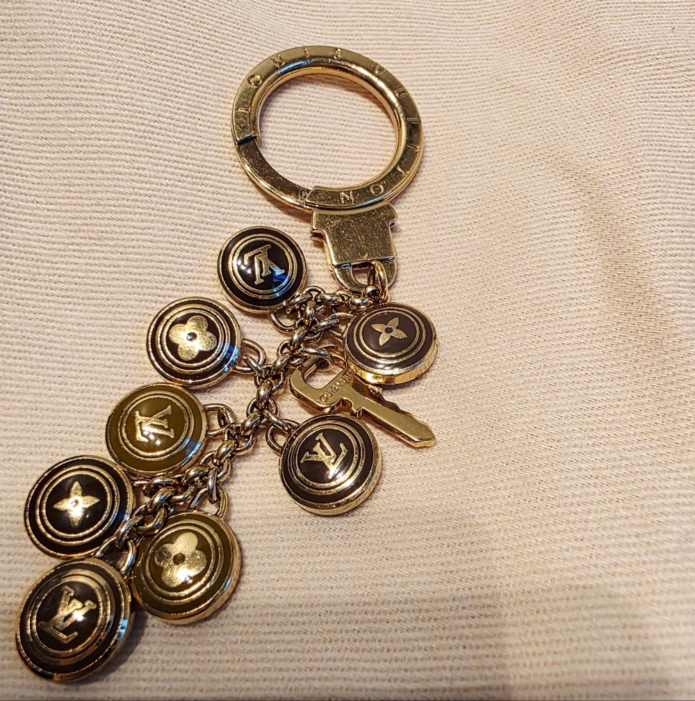 Louis Vuitton Pastille bag charm
